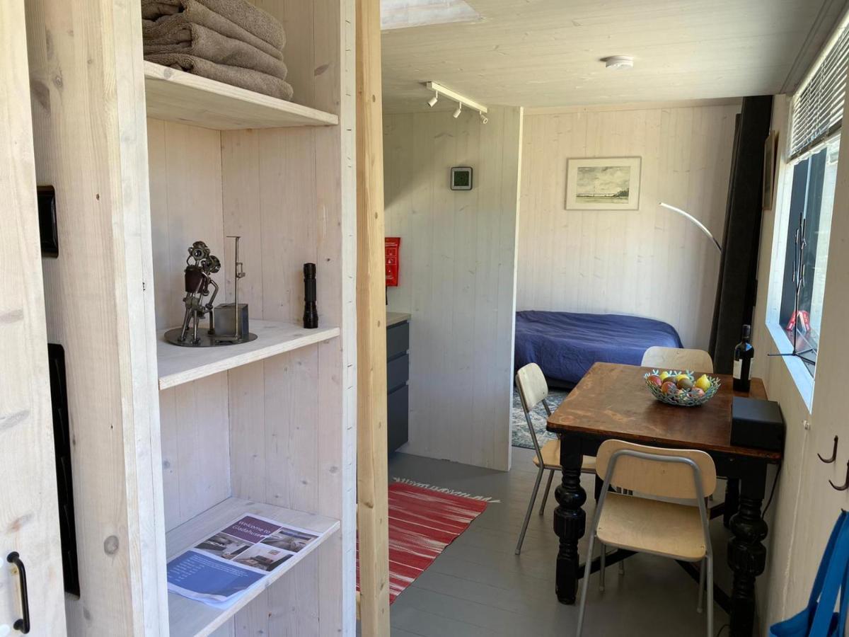 Tiny House In The Middle Of Nature Åkersberga Exterior photo
